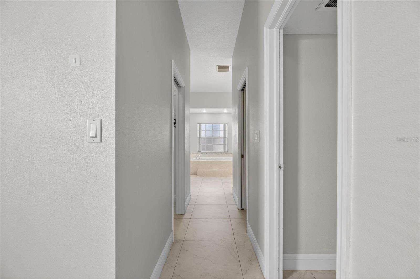 LAKE SHORE ESTATES 1ST ADD - Residential Lease