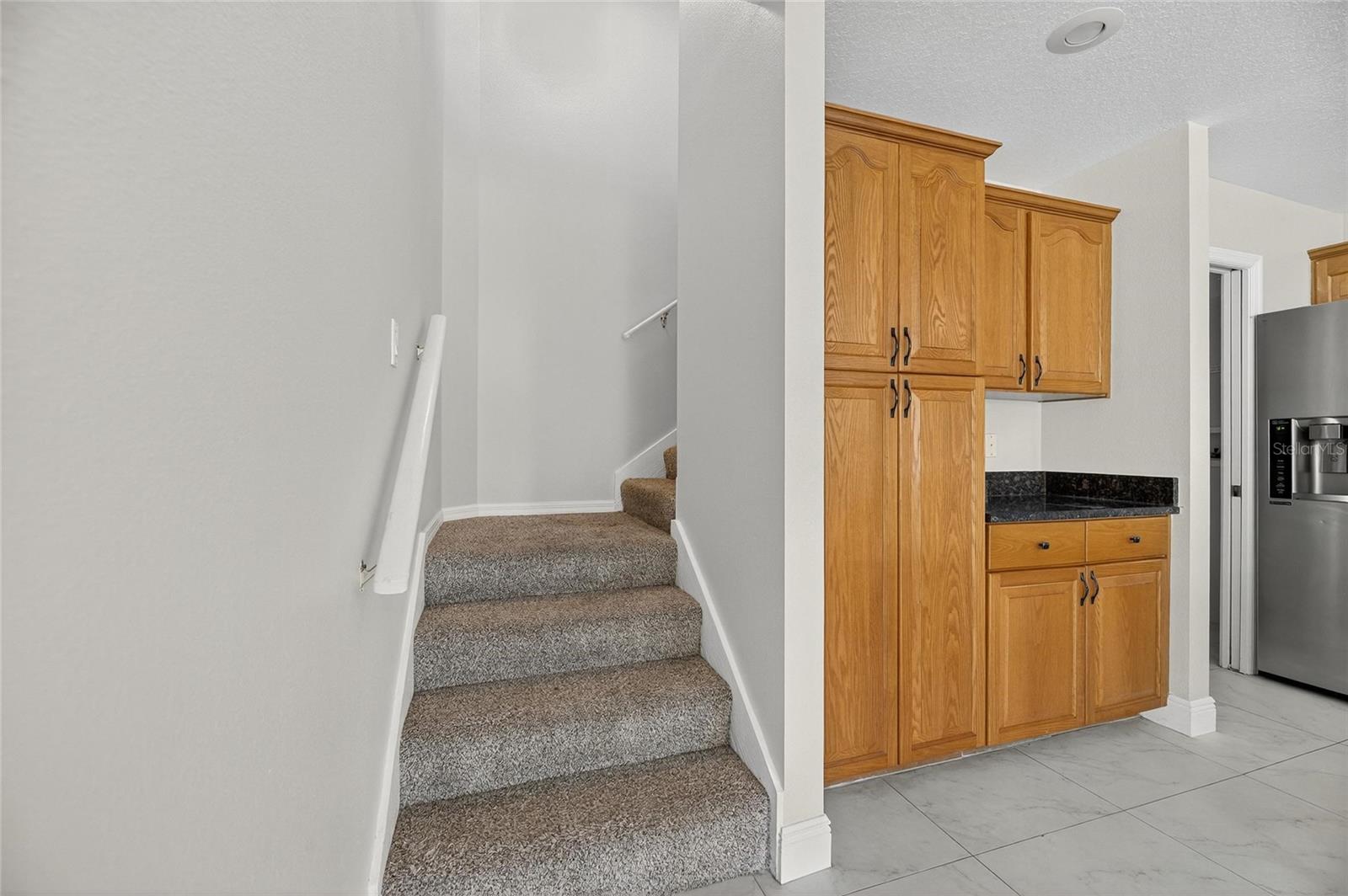 LAKE SHORE ESTATES 1ST ADD - Residential Lease