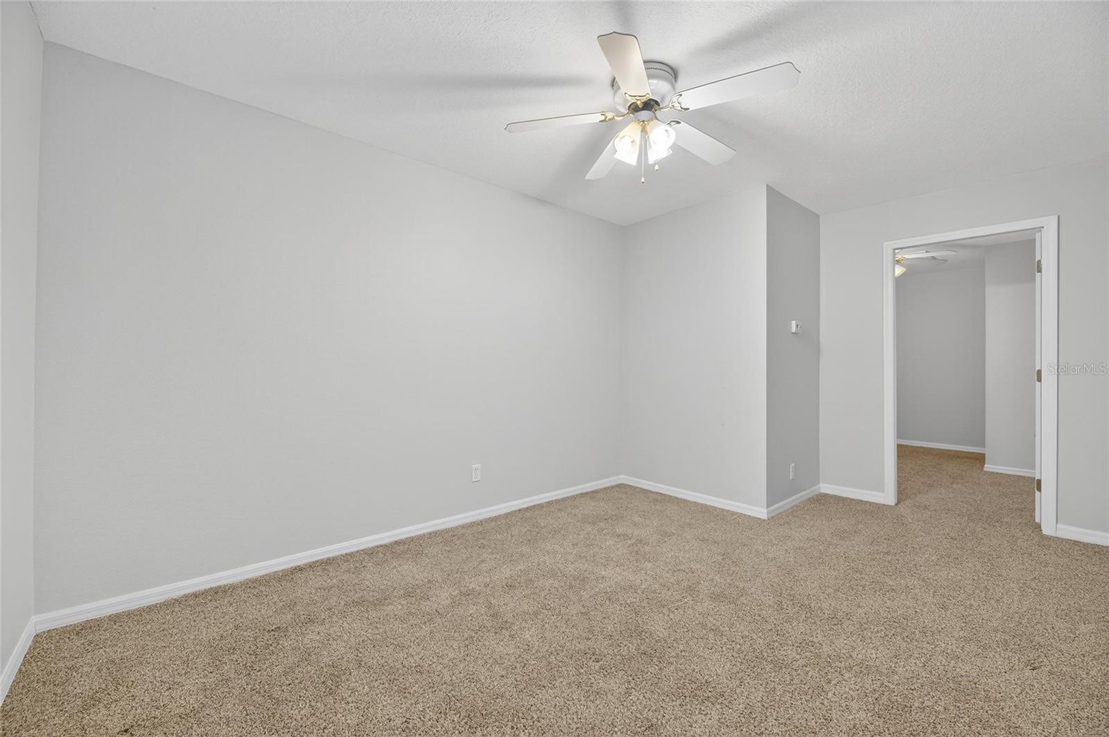 LAKE SHORE ESTATES 1ST ADD - Residential Lease