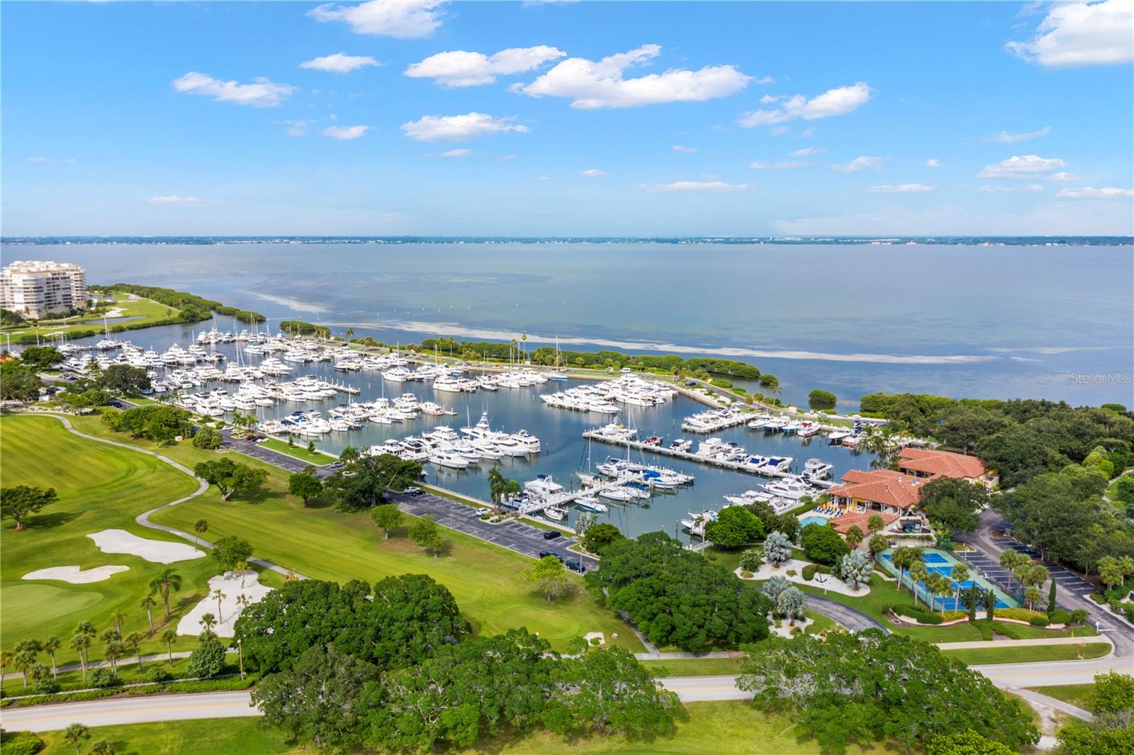 LONGBOAT KEY MOORINGS - Residential