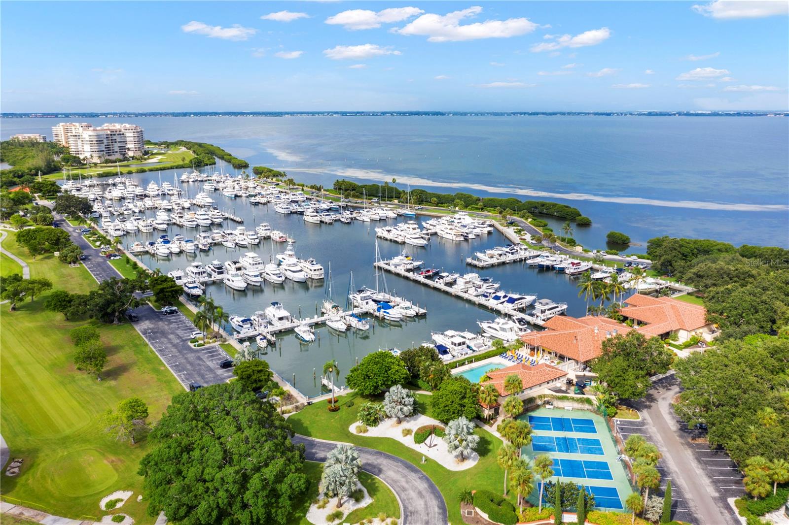 LONGBOAT KEY MOORINGS - Residential