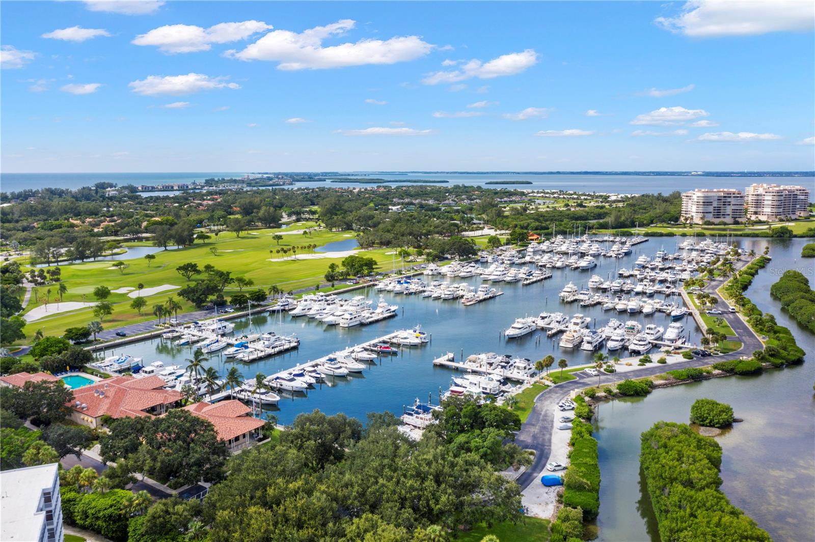 LONGBOAT KEY MOORINGS - Residential