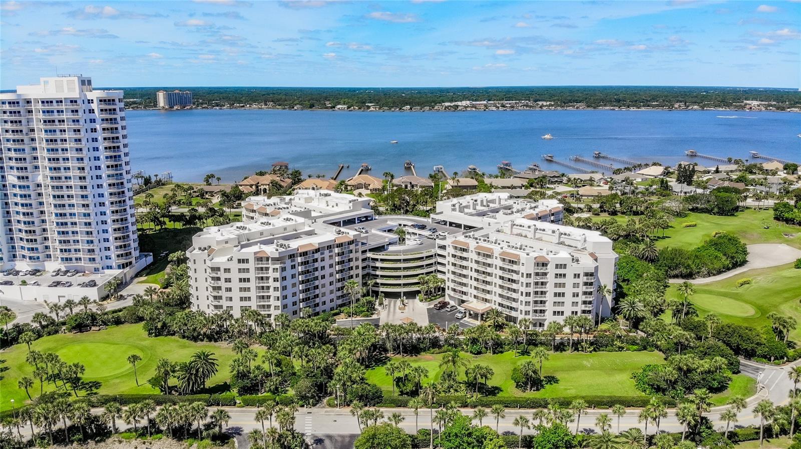 OCEANS CLOVERLEAF CONDO - Residential