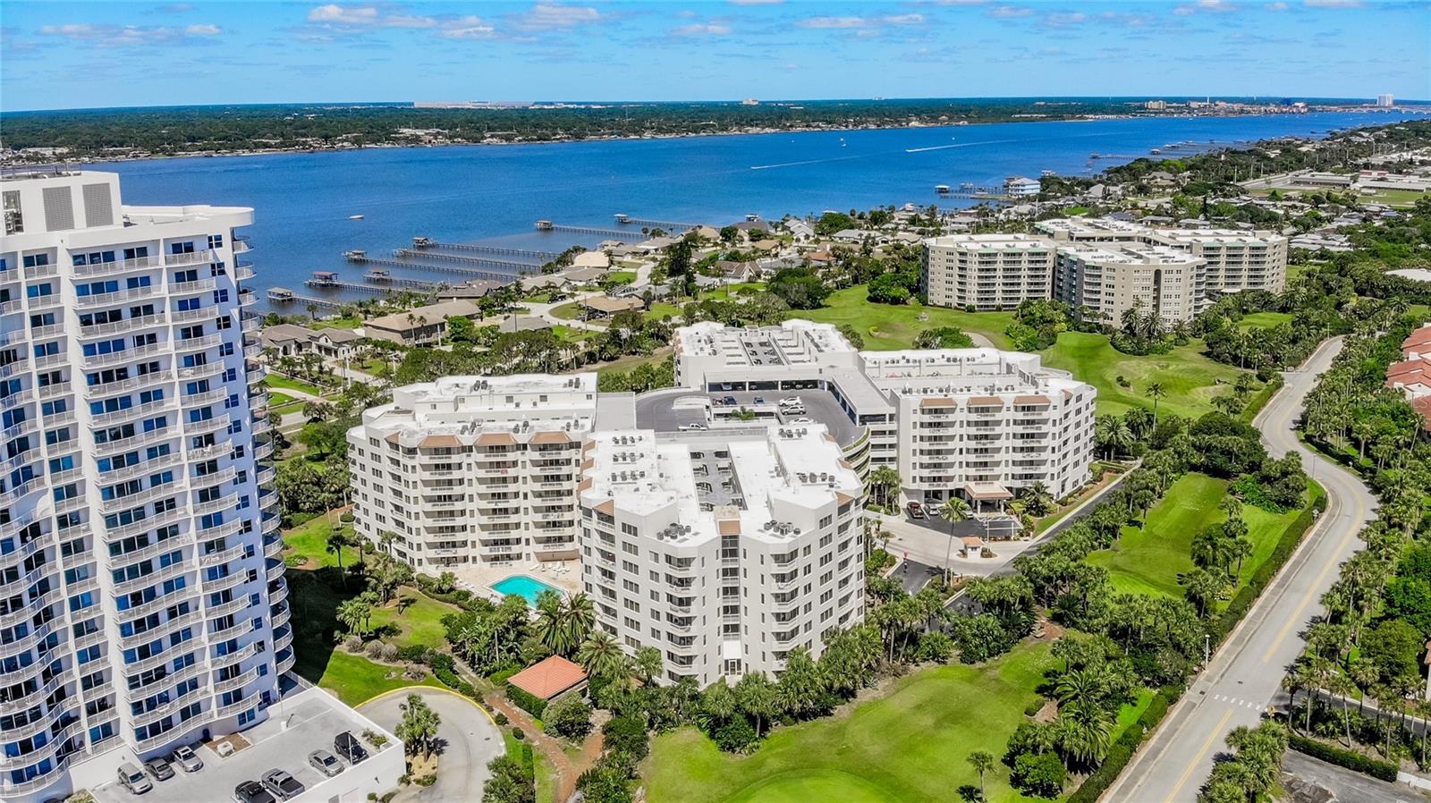 OCEANS CLOVERLEAF CONDO - Residential