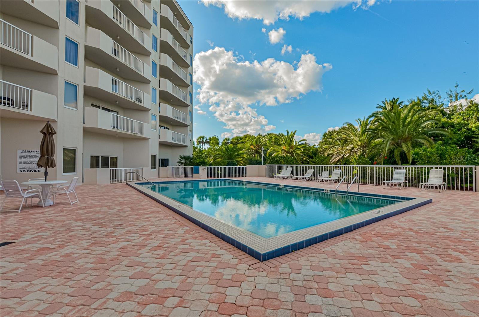 OCEANS CLOVERLEAF CONDO - Residential