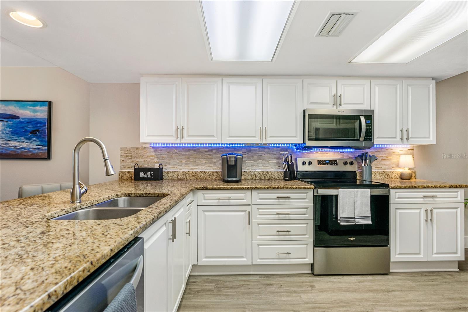 OCEANS CLOVERLEAF CONDO - Residential