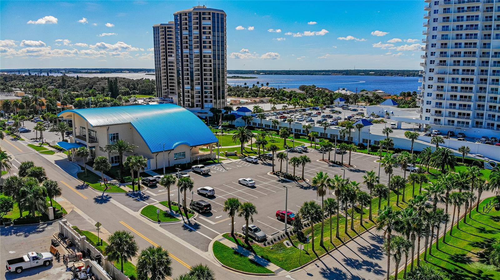 OCEANS CLOVERLEAF CONDO - Residential