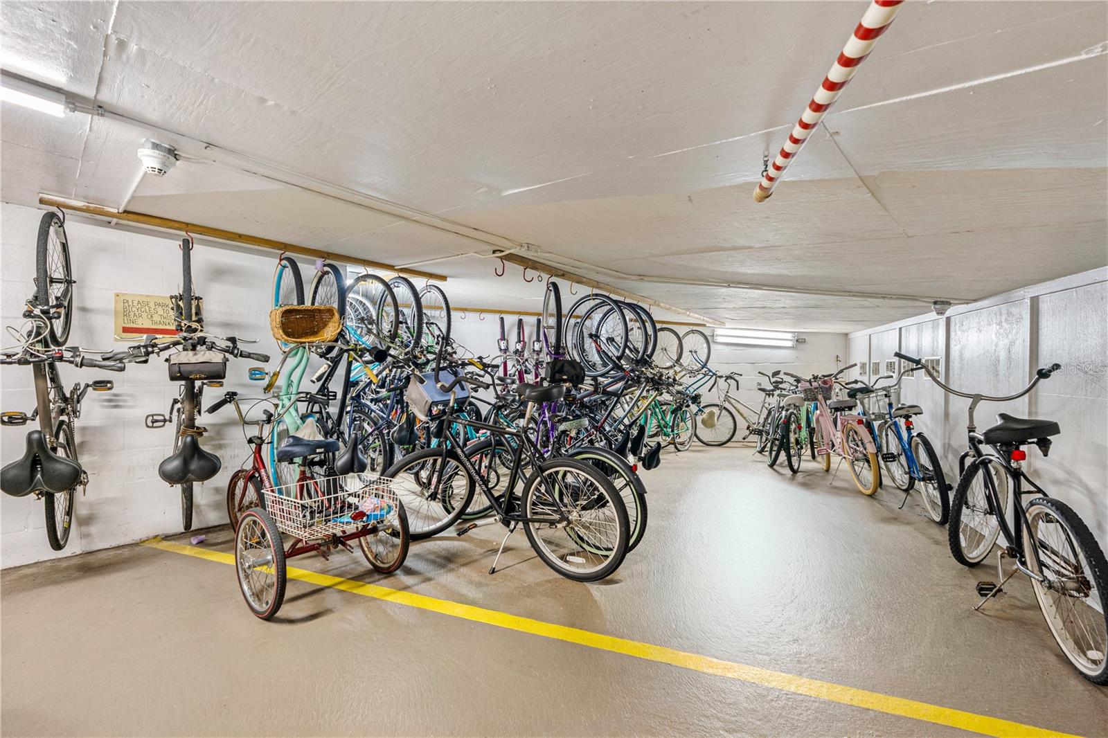 OCEANS CLOVERLEAF CONDO - Residential