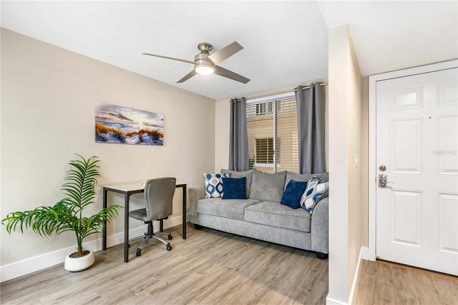 OCEANS CLOVERLEAF CONDO - Residential