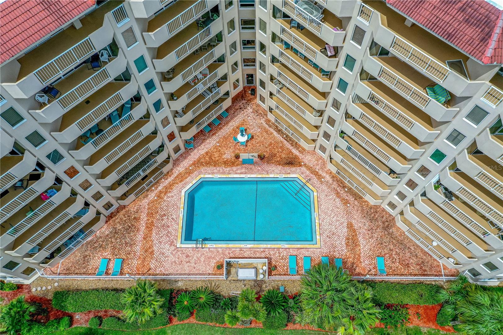 OCEANS CLOVERLEAF CONDO - Residential