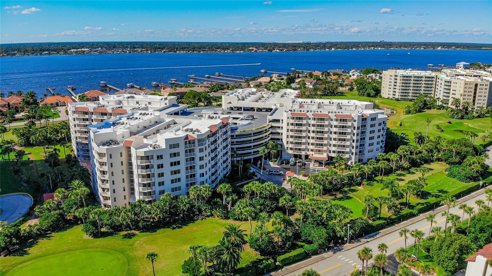 OCEANS CLOVERLEAF CONDO - Residential