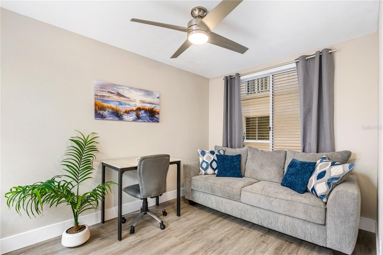 OCEANS CLOVERLEAF CONDO - Residential