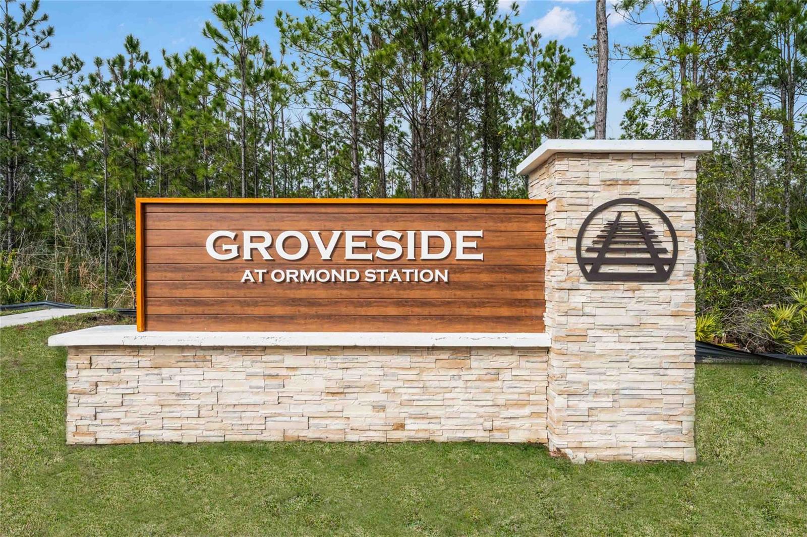 GROVESIDE/ORMOND STATION - Residential