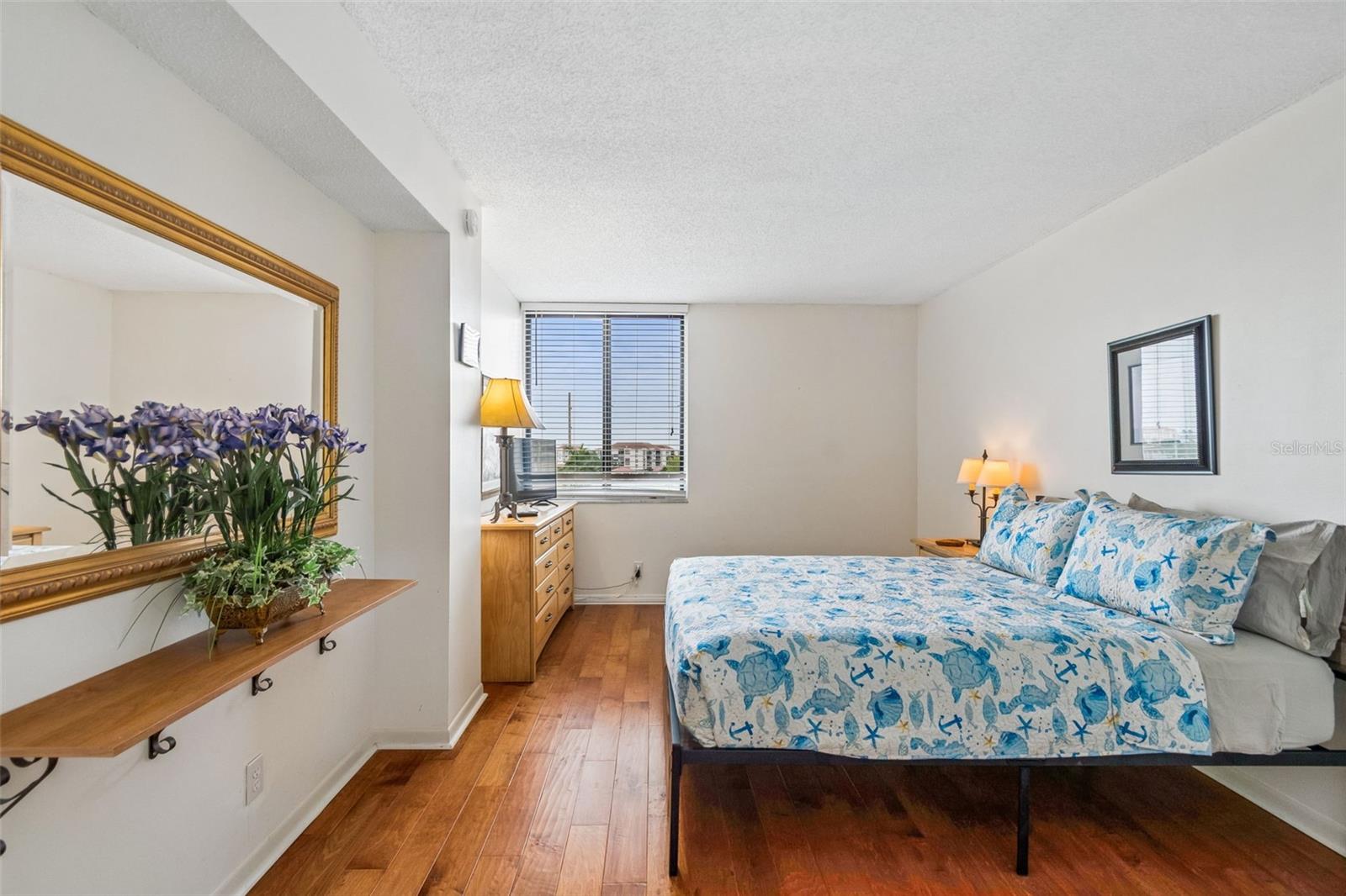 BAHIA DEL MAR I - Residential