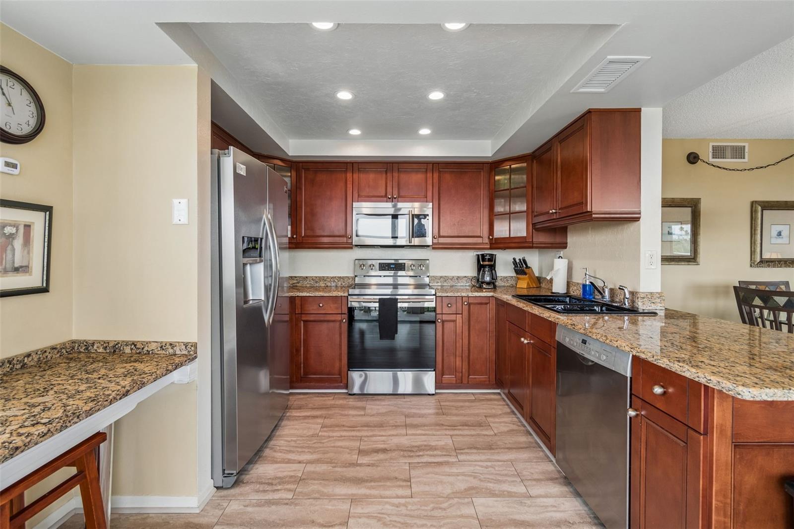 BAHIA DEL MAR I - Residential