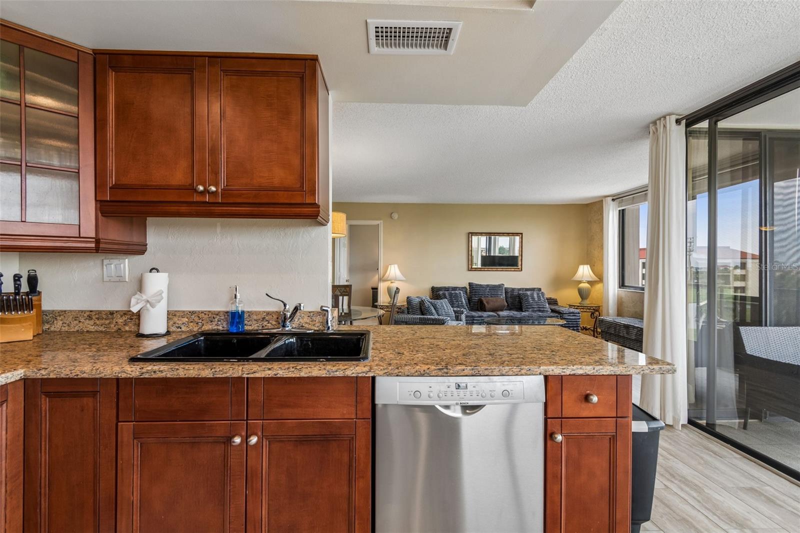 BAHIA DEL MAR I - Residential