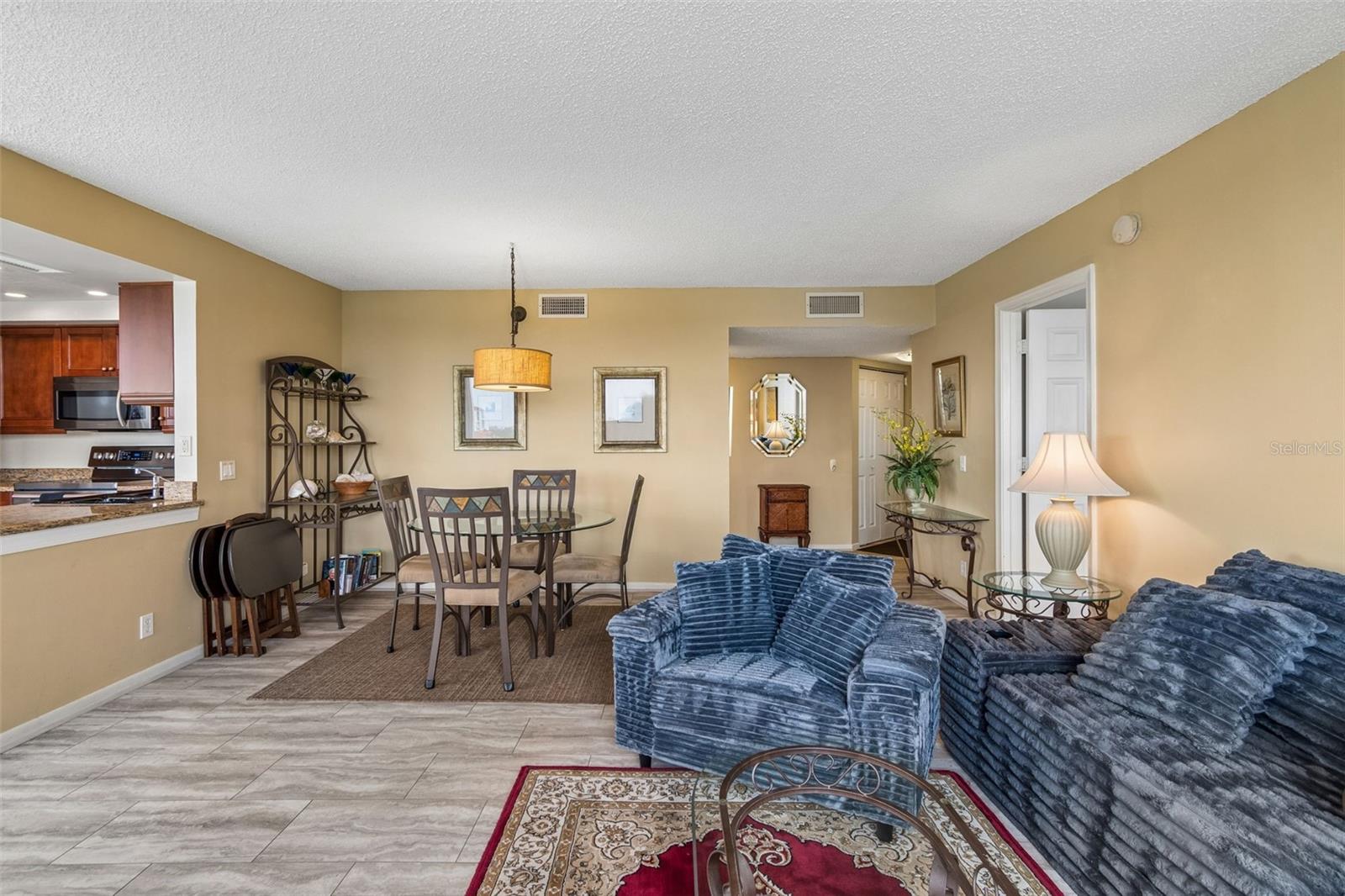 BAHIA DEL MAR I - Residential
