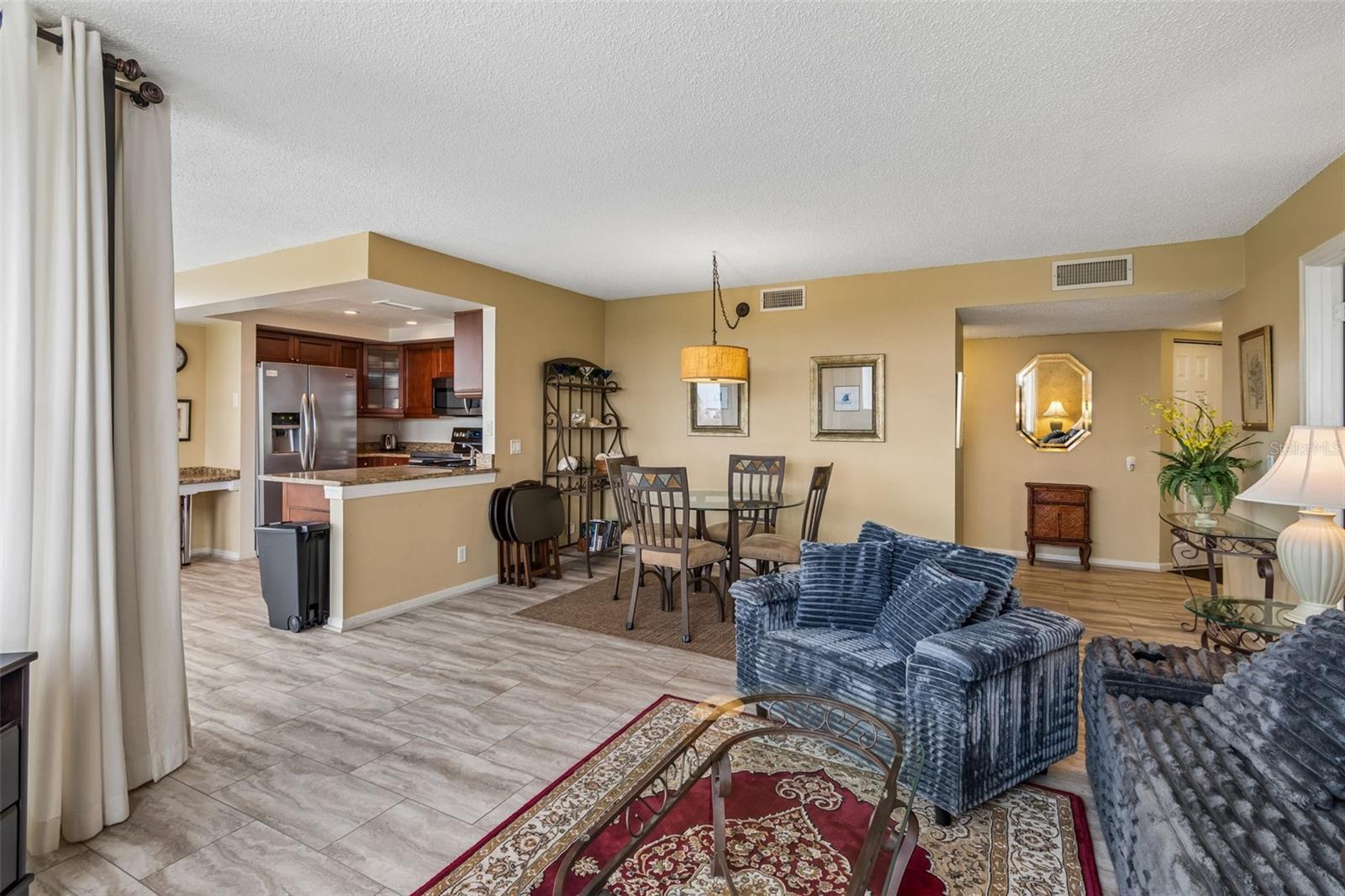 BAHIA DEL MAR I - Residential