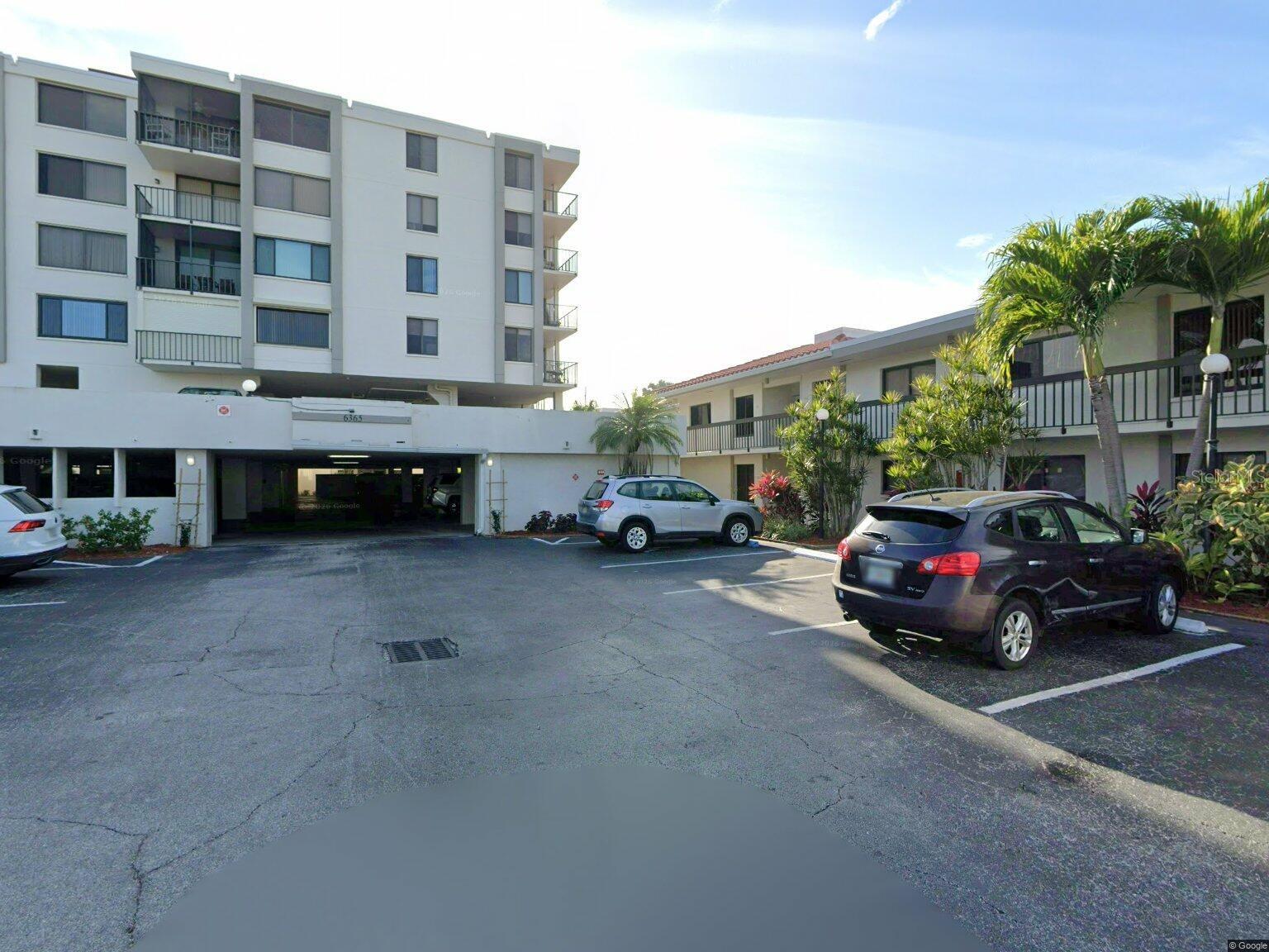 BAHIA DEL MAR I - Residential