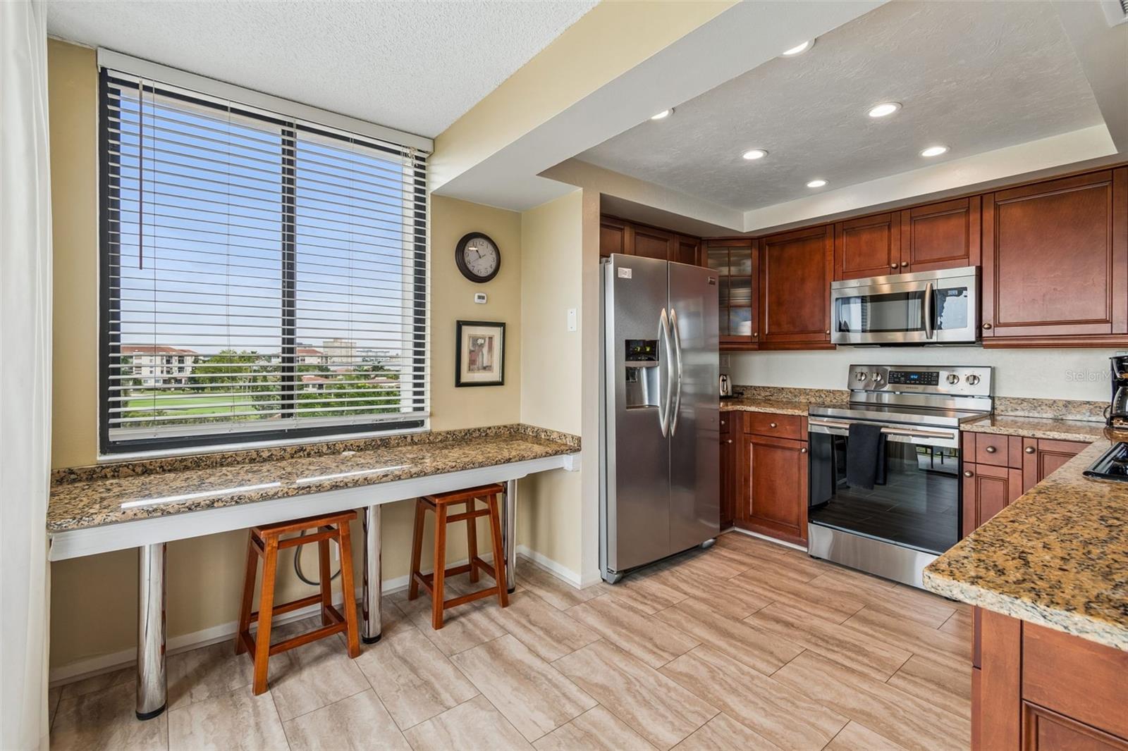 BAHIA DEL MAR I - Residential