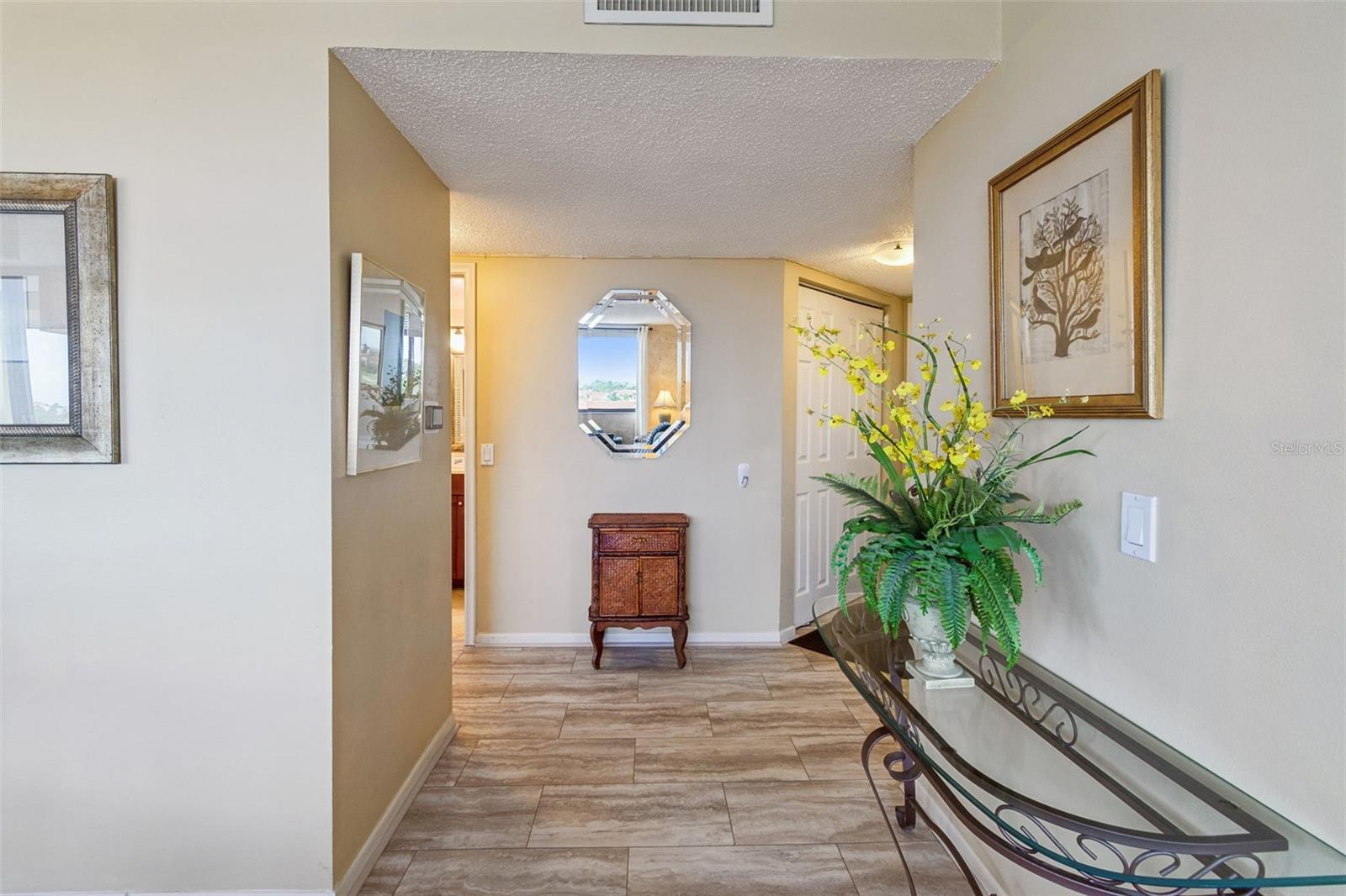 BAHIA DEL MAR I - Residential