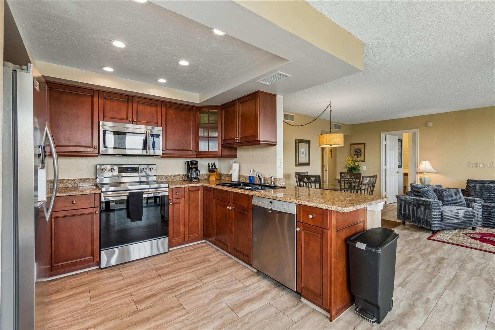 BAHIA DEL MAR I - Residential