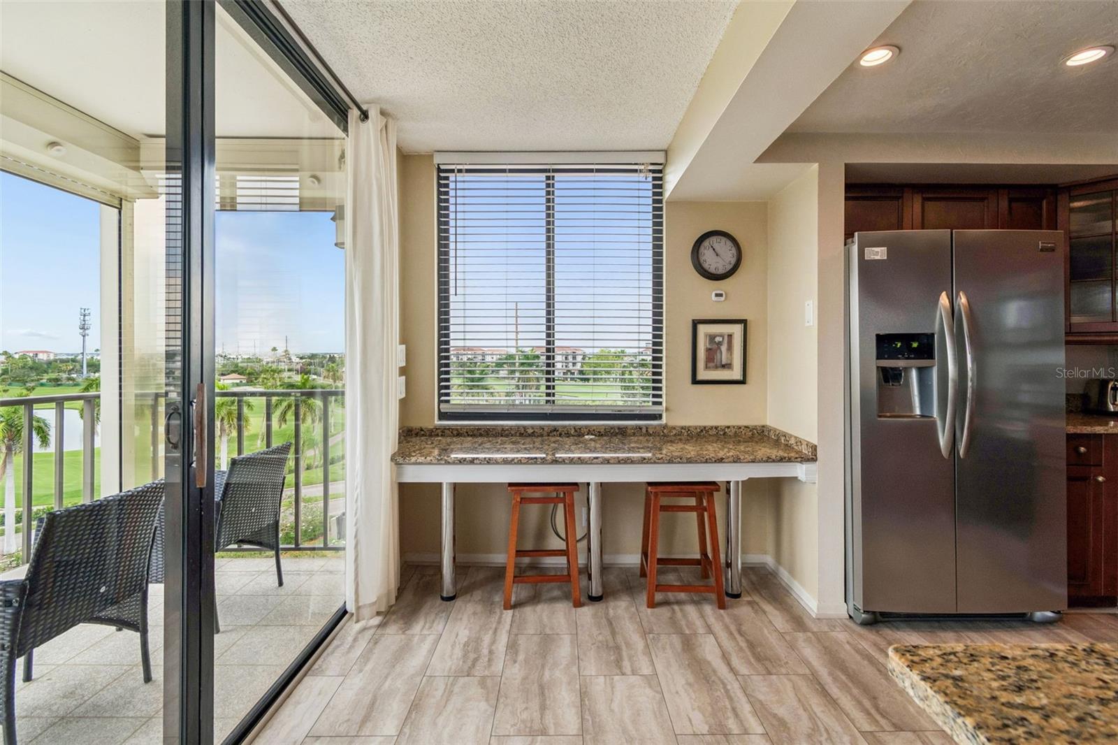 BAHIA DEL MAR I - Residential
