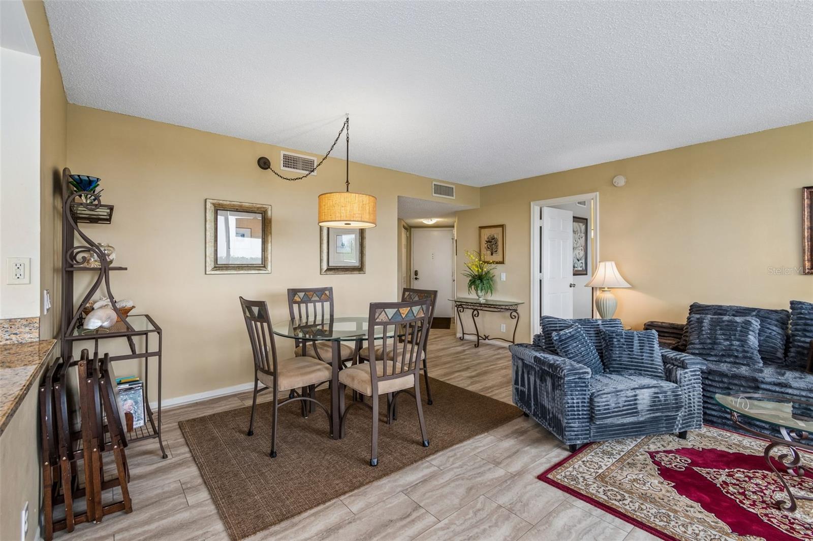 BAHIA DEL MAR I - Residential