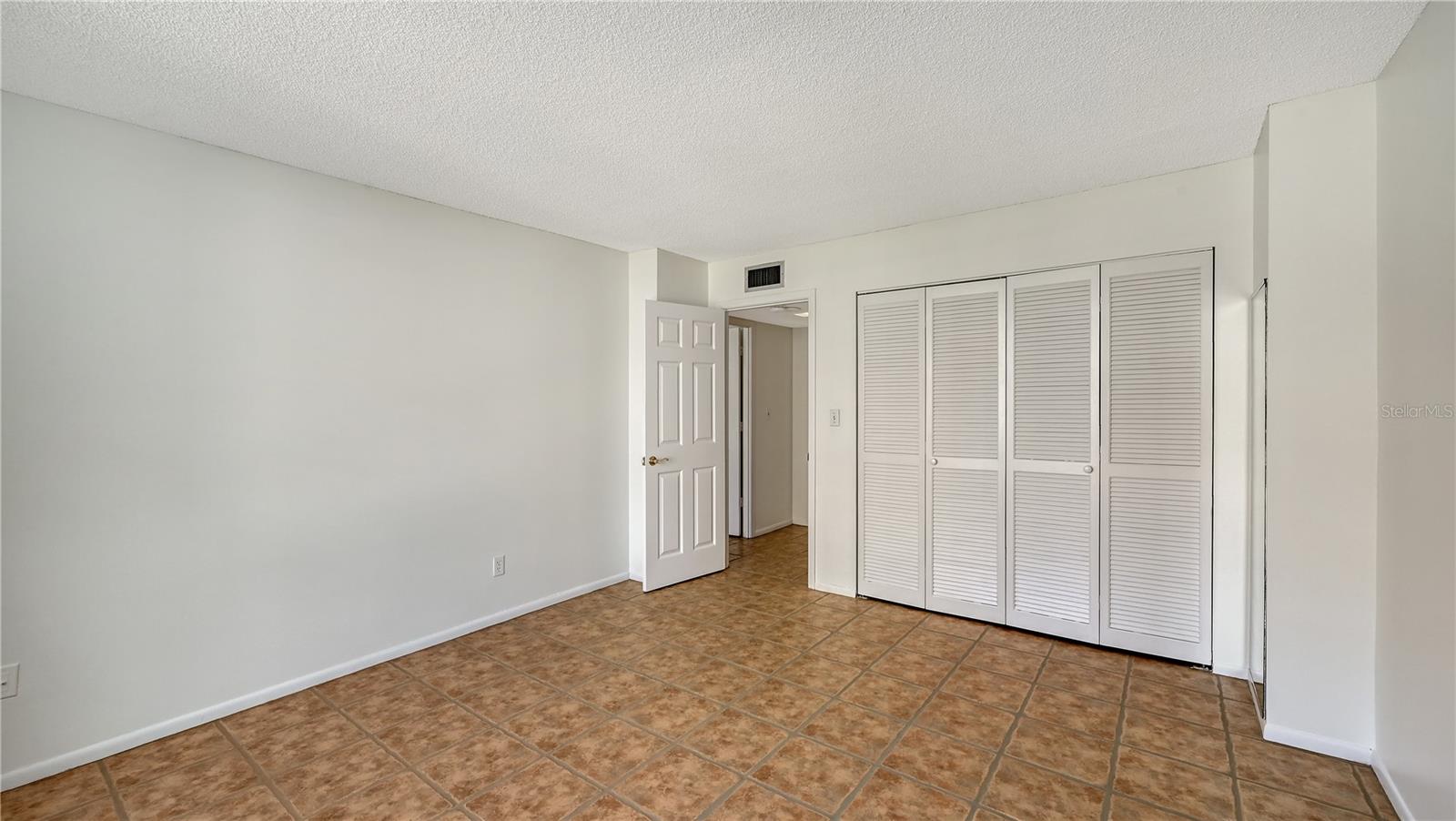 ONE WATERGATE - Residential