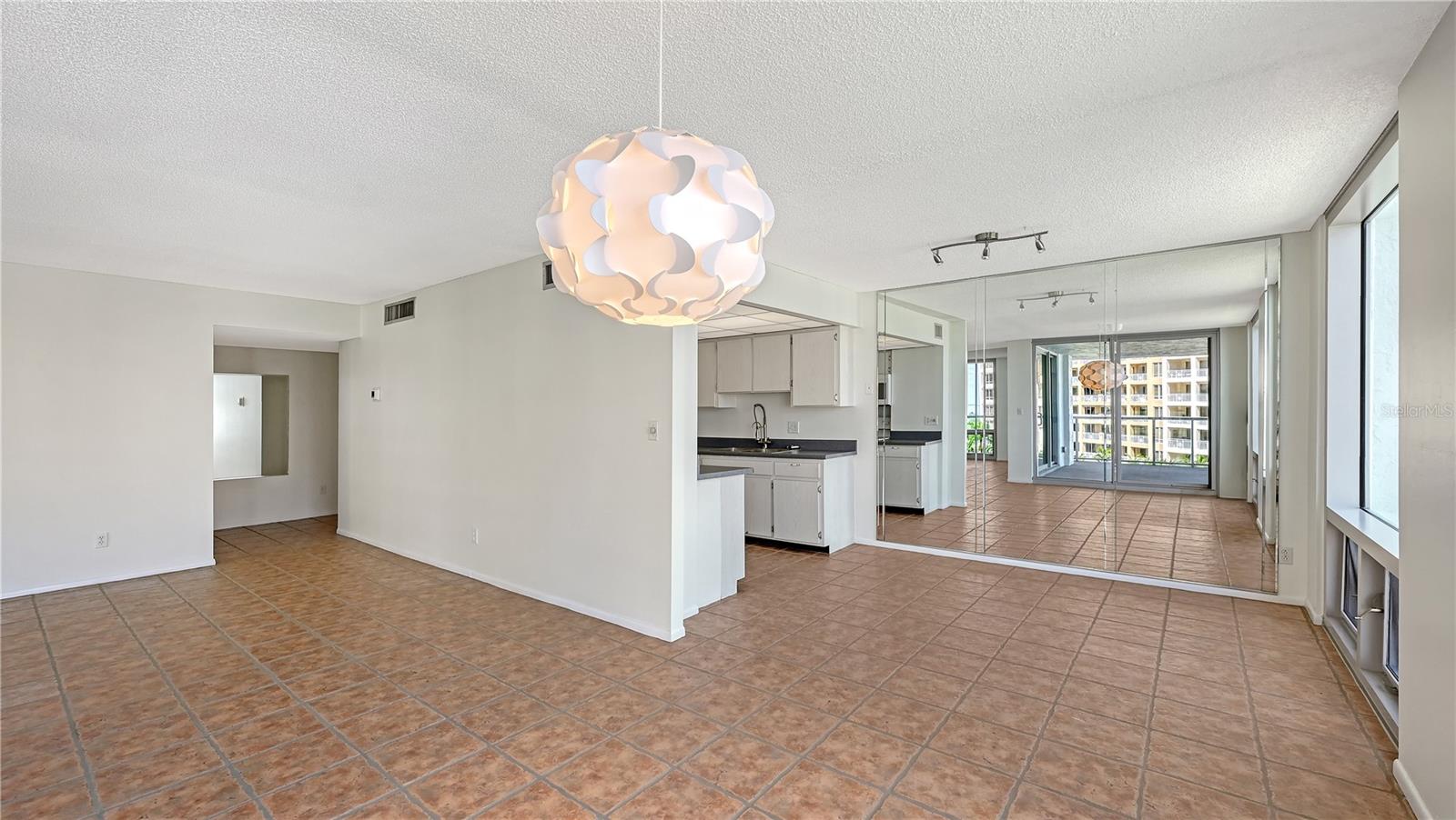 ONE WATERGATE - Residential