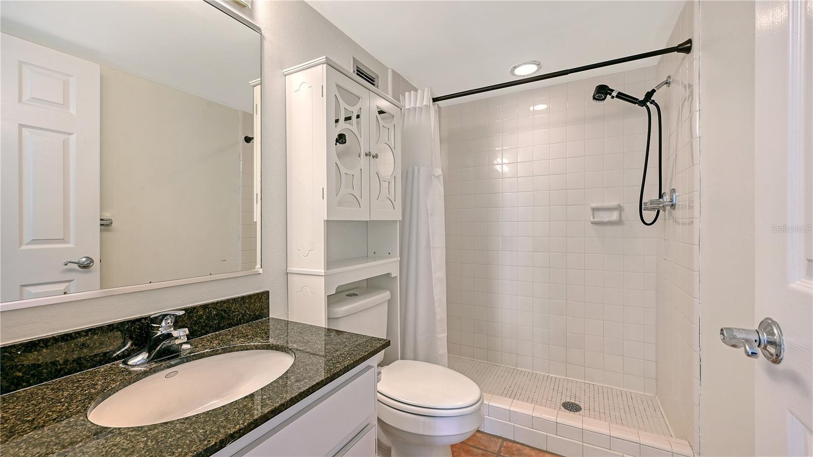 ONE WATERGATE - Residential