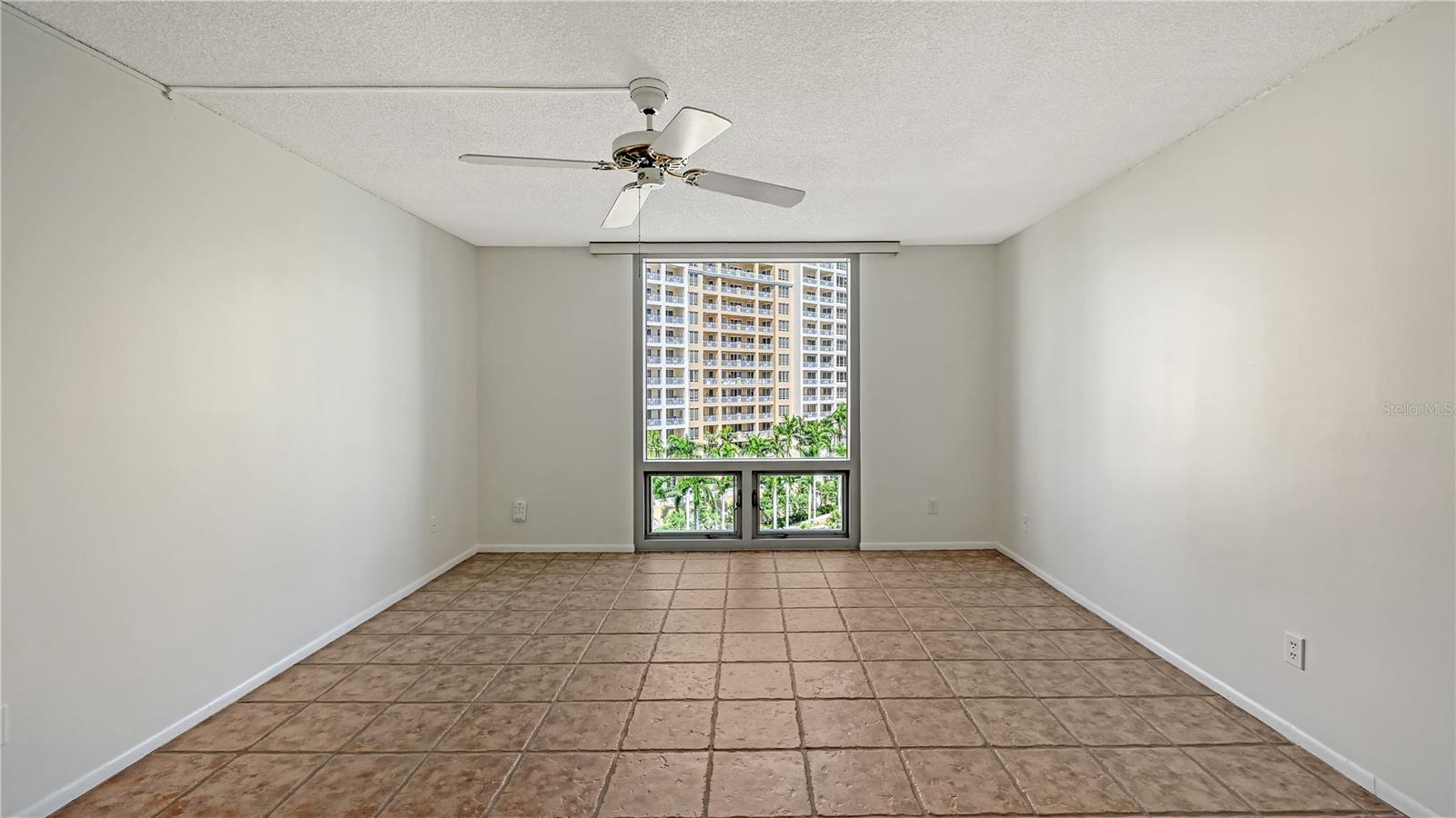 ONE WATERGATE - Residential