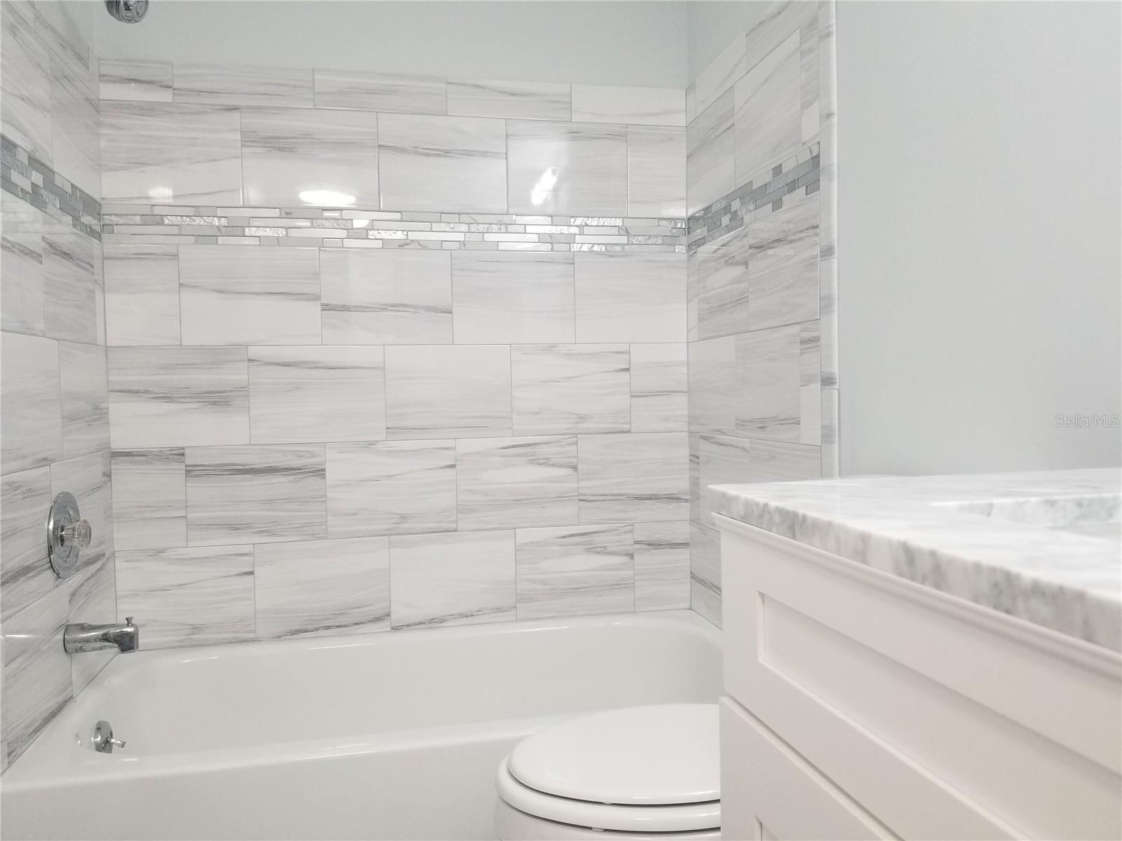 EAGLE CREEK I - Residential Lease