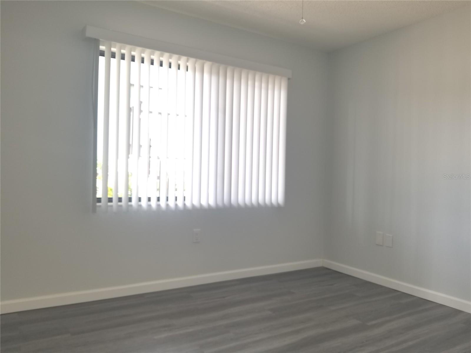 EAGLE CREEK I - Residential Lease