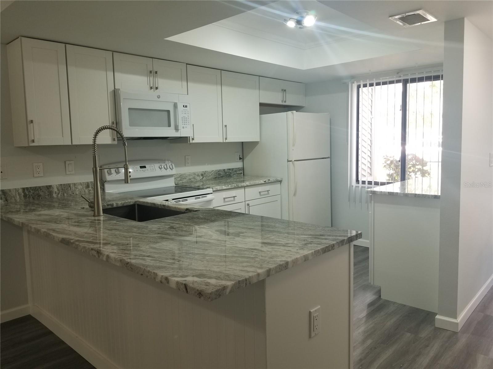 EAGLE CREEK I - Residential Lease