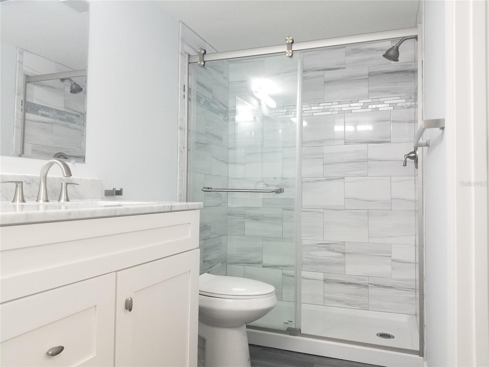 EAGLE CREEK I - Residential Lease