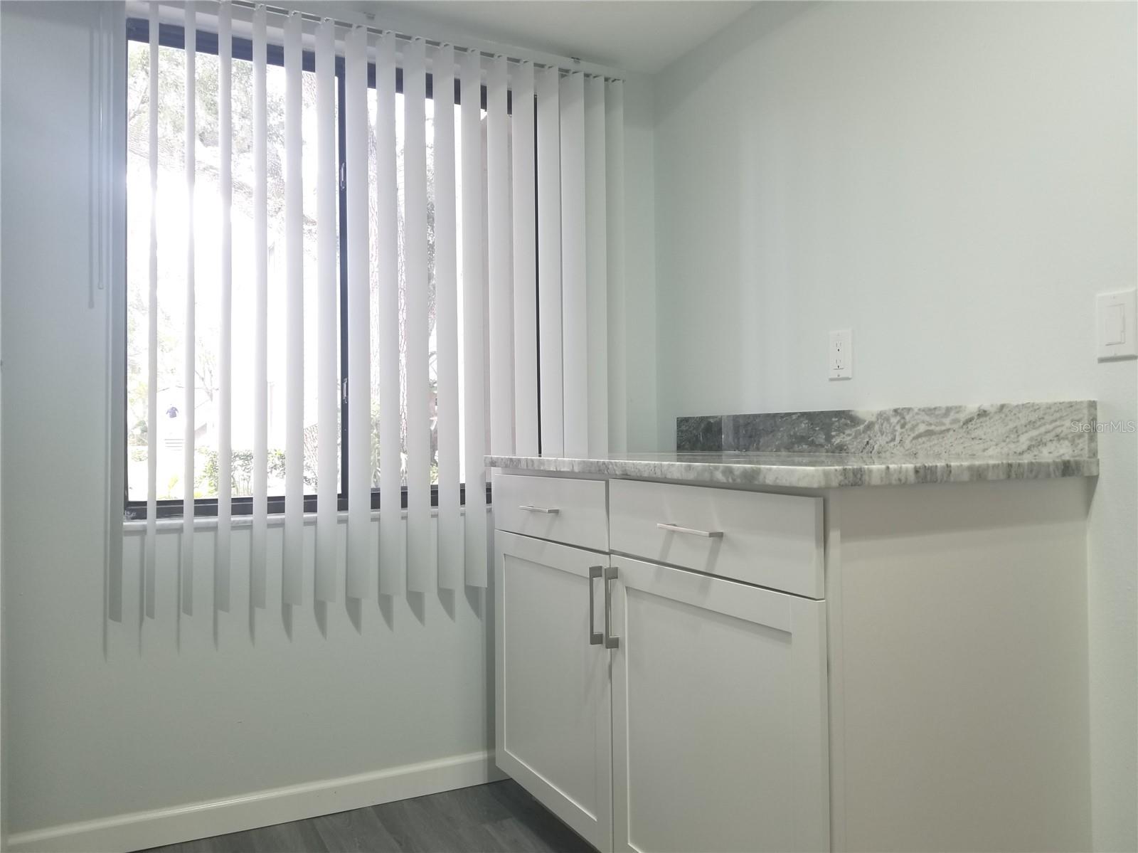EAGLE CREEK I - Residential Lease
