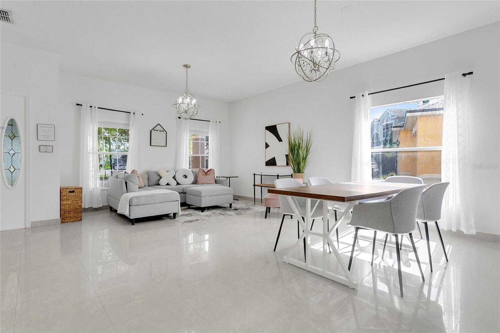 BARCLAY RESERVE TWNHMS - Residential