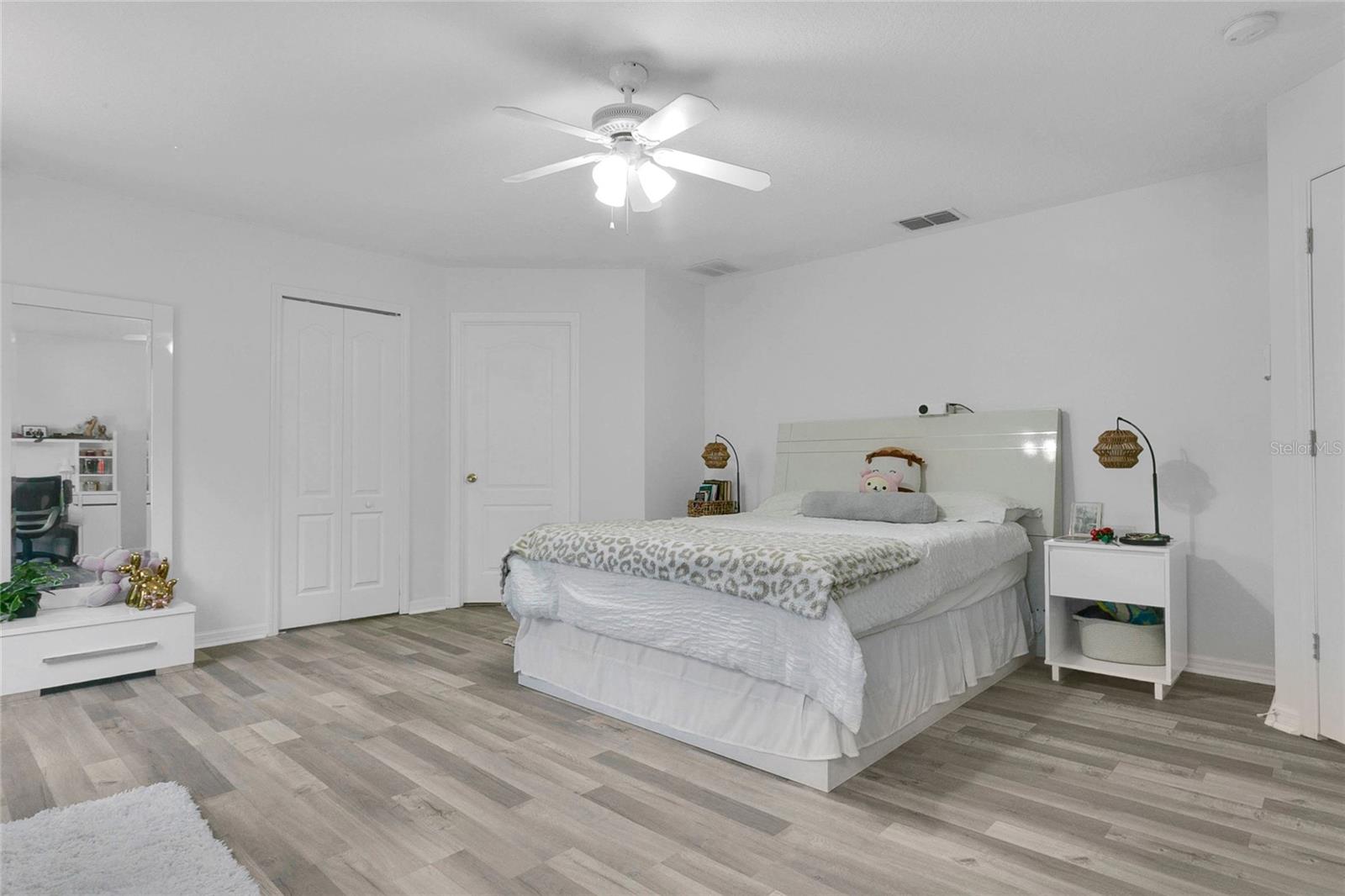 BARCLAY RESERVE TWNHMS - Residential