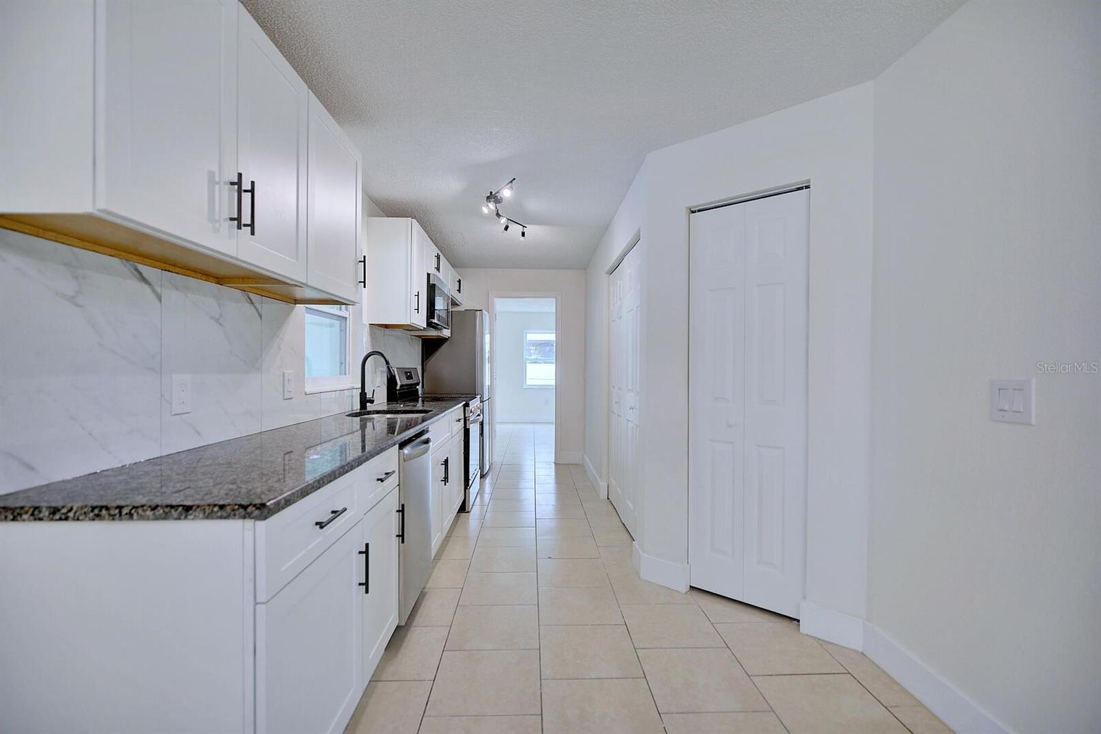 ORANGE BLOSSOM ESTATE - Residential