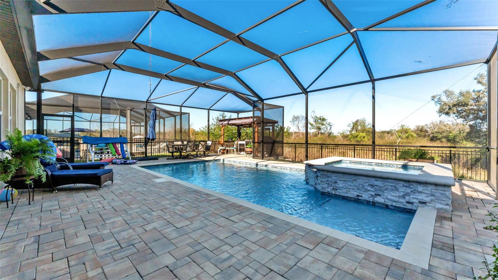 TRIPLE CRK VILLAGE R - Residential