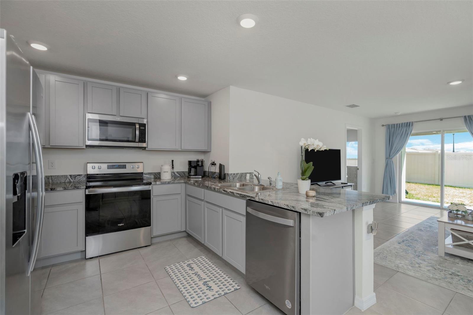 SUMMIT VIEW - Residential