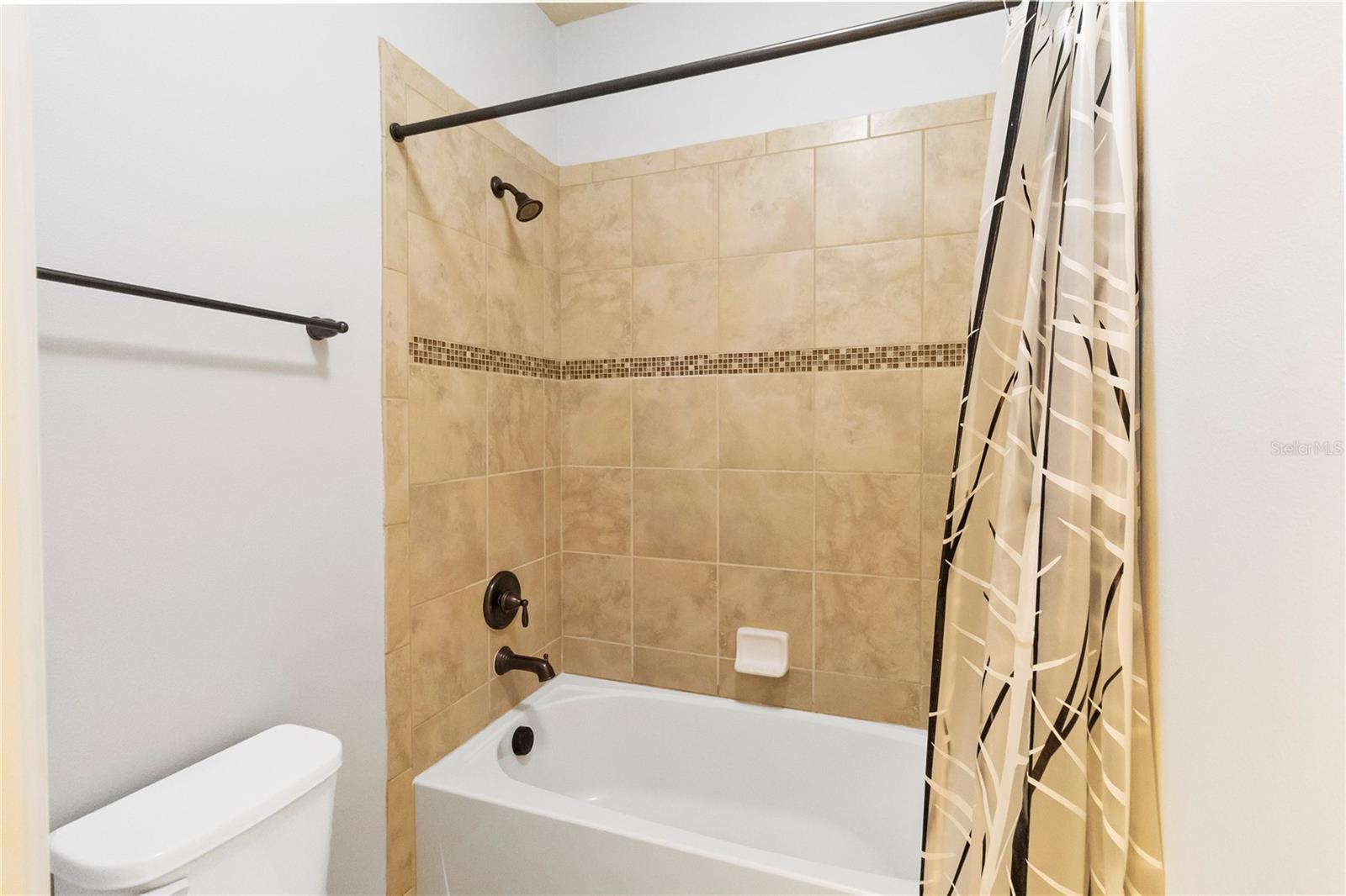VILLAGEWALK/LK NONAE - Residential Lease
