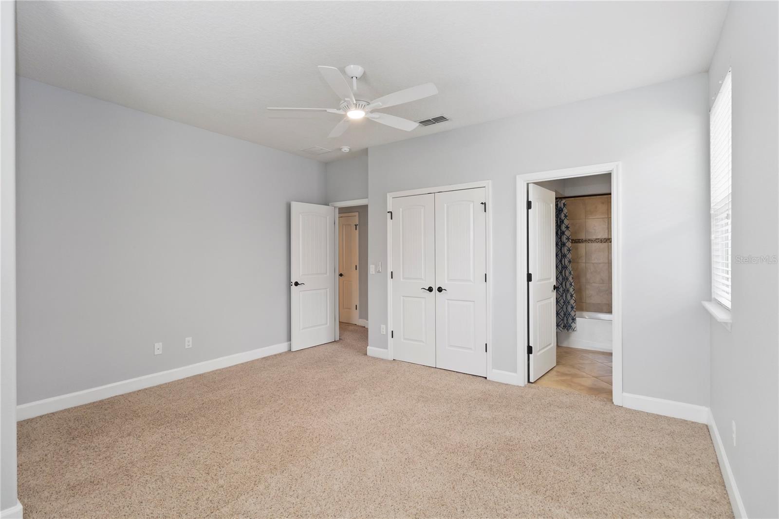 VILLAGEWALK/LK NONAE - Residential Lease