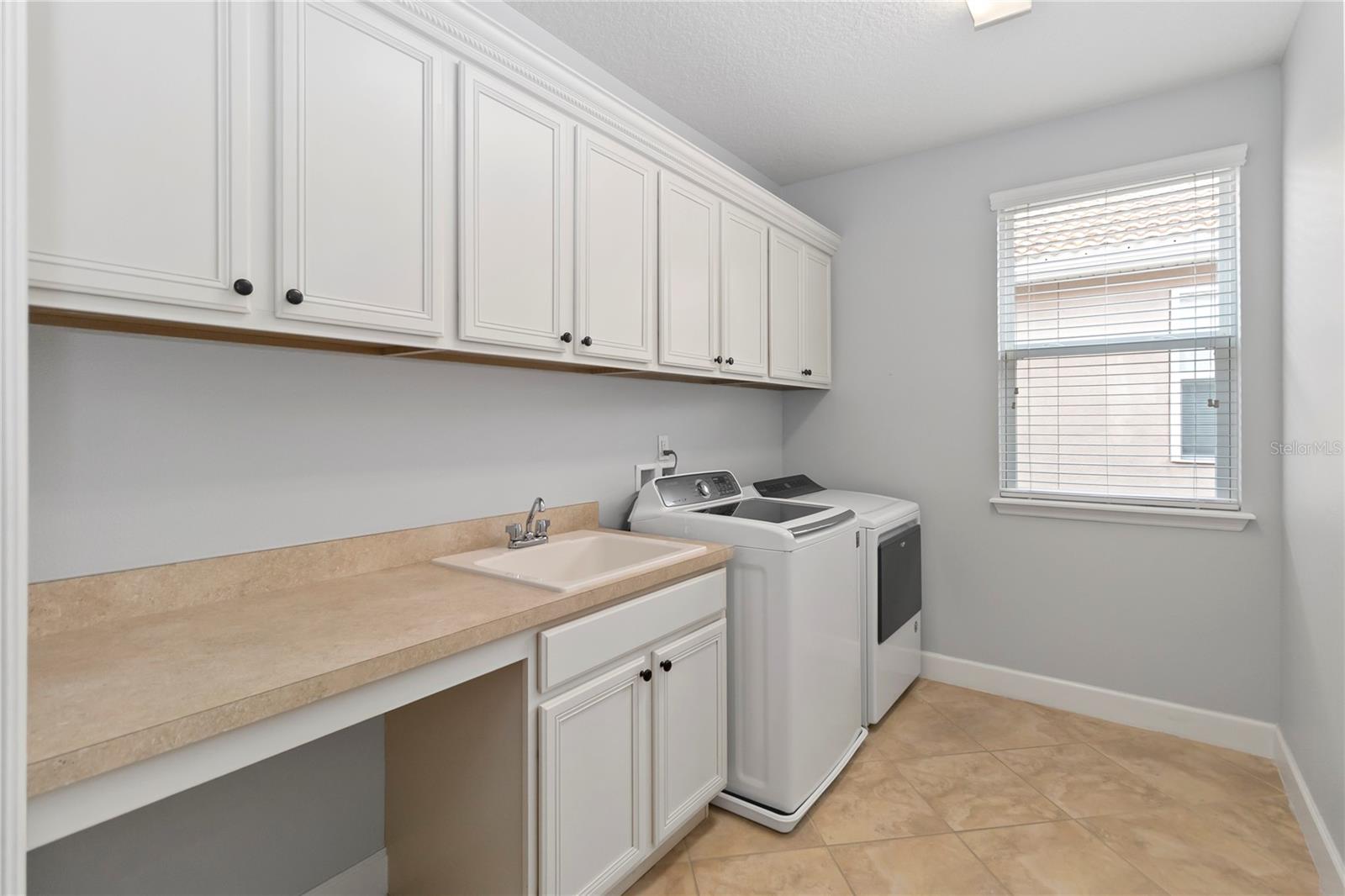 VILLAGEWALK/LK NONAE - Residential Lease