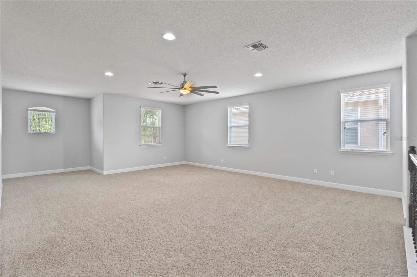 VILLAGEWALK/LK NONAE - Residential Lease
