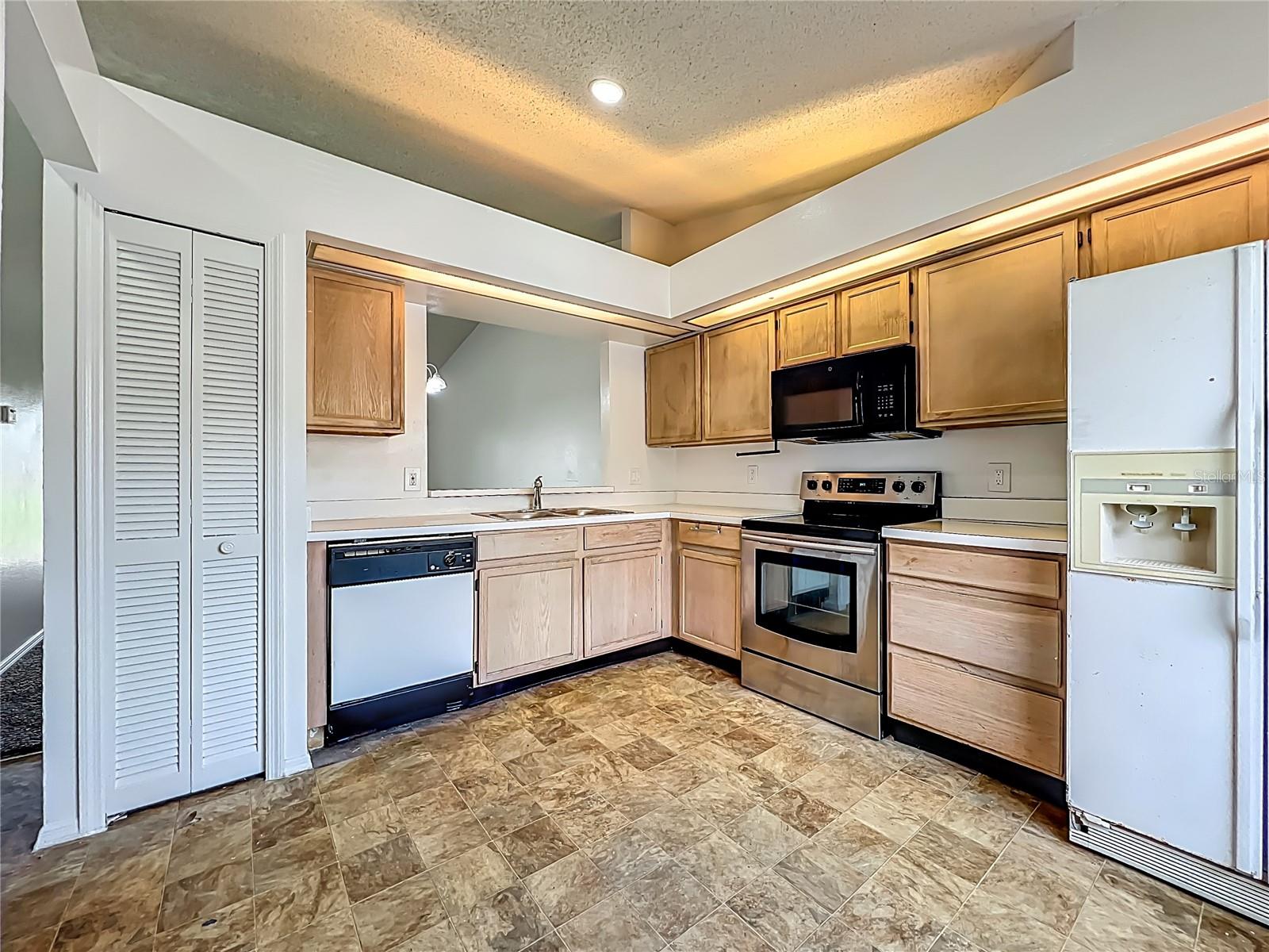 14851 LAGUNA BEACH CIRCLE