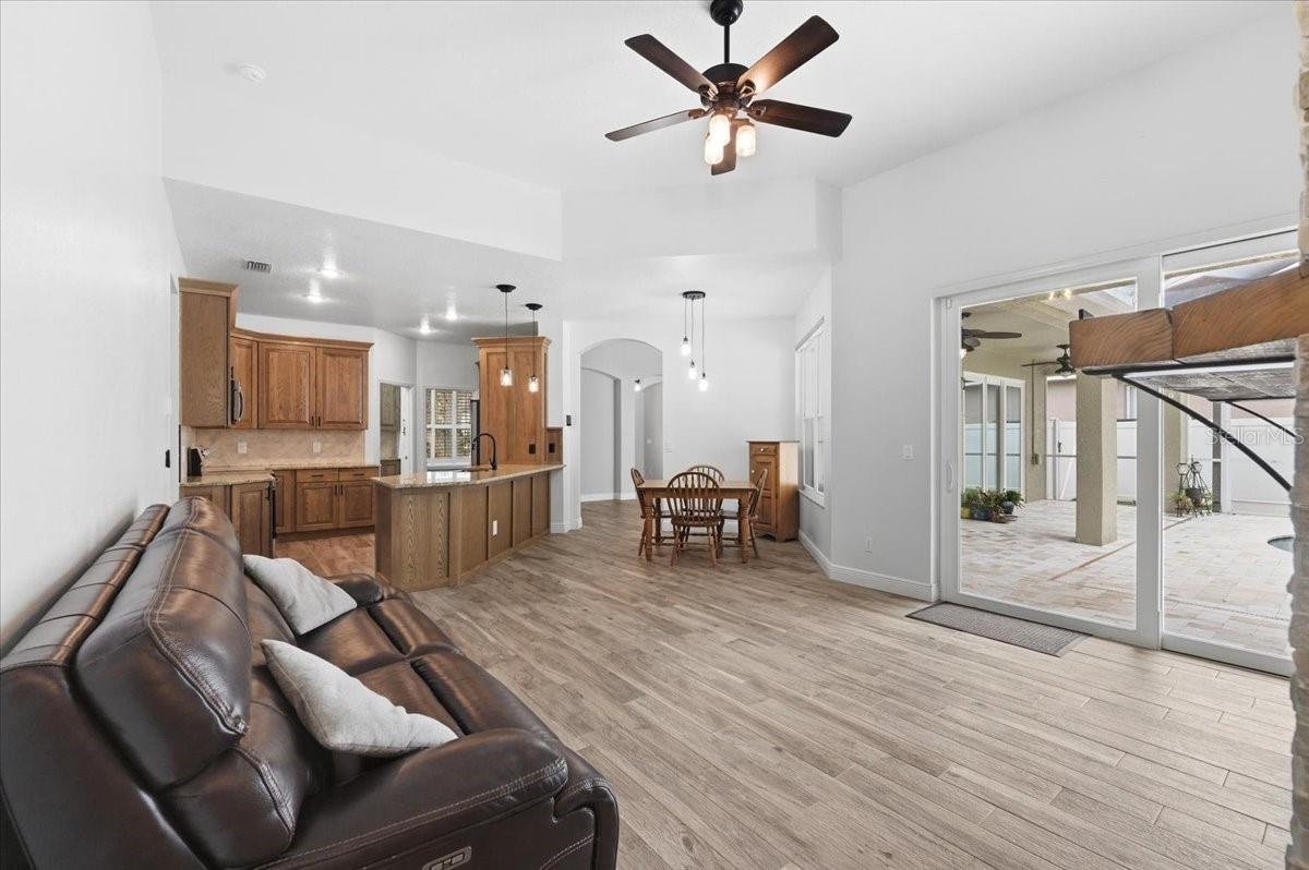 BLOOMINGDALE SEC CC PH - Residential