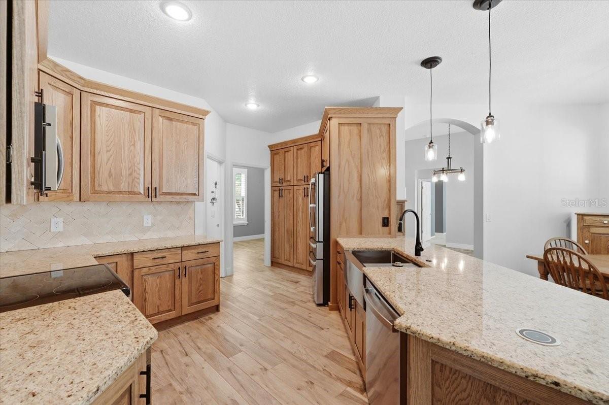 BLOOMINGDALE SEC CC PH - Residential