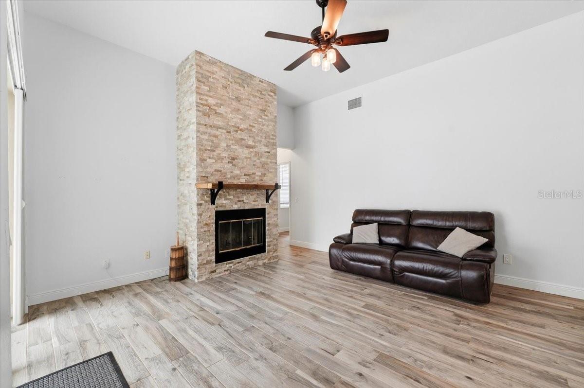 BLOOMINGDALE SEC CC PH - Residential